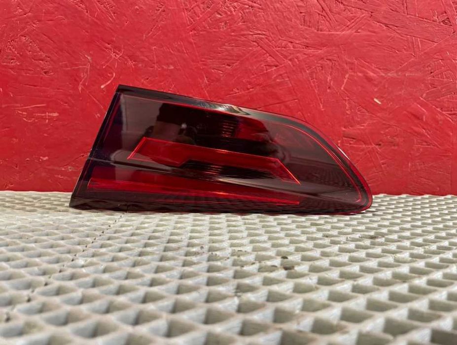 Фонарь внутренний LED левый (LH) Volkswagen Polo Sedan 2020+ Jorden