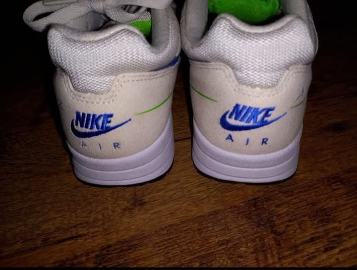 Маратонки Найк 38 и 39 номер