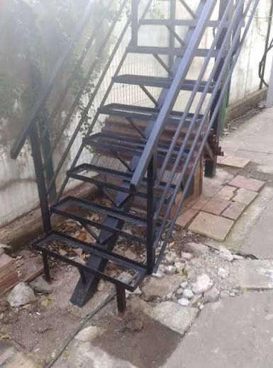 Scara metalica fier lemn