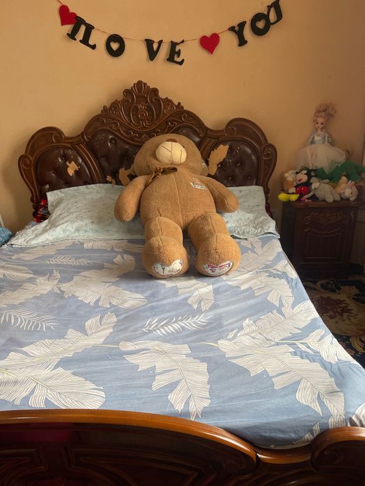 Mebel komplekt sotiladi