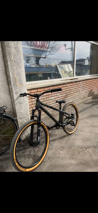 Bicicleta Dirt jumper kellys whip 70 , model 2020