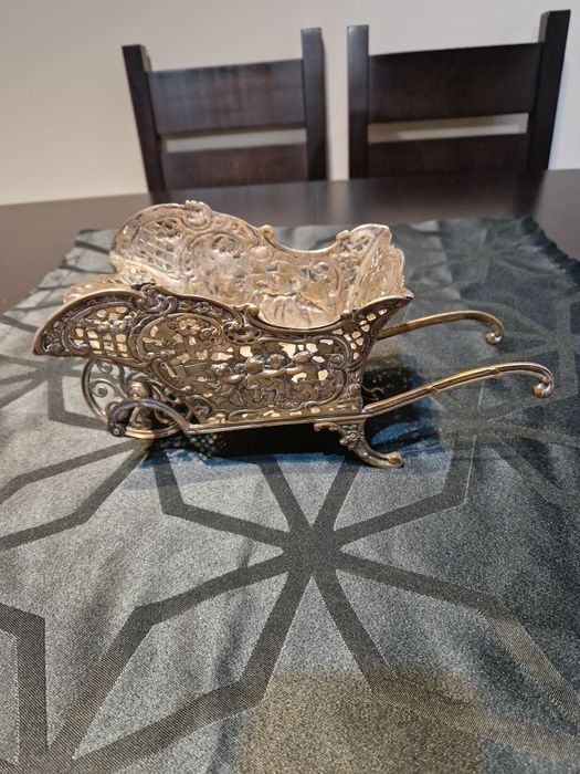 Уникална антикварна  поставка стойка за вино