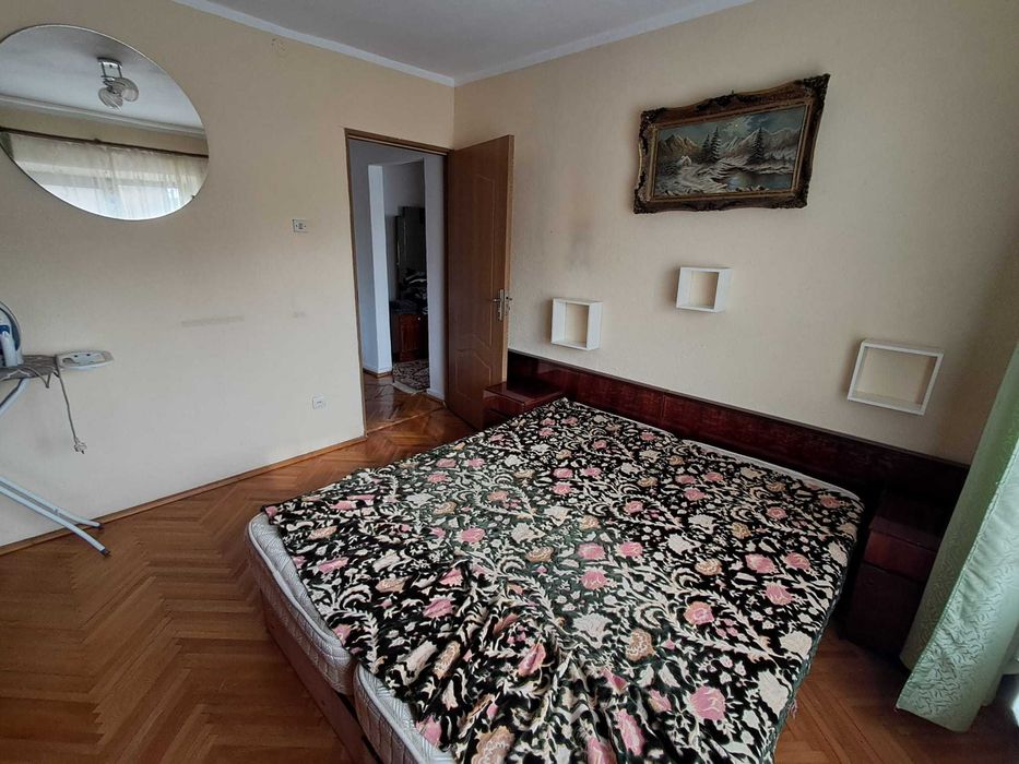 Apartment de inchiriat