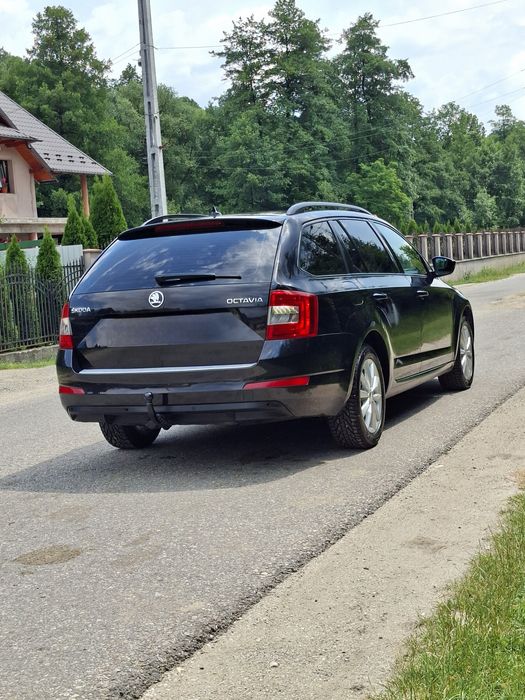 SKODA OCTAVIA III * 2014* Elegance* Cutie De Viteze Automată DSG 2 * Model  7 + 1* Climă * Navigatie *Unic Proprietar în Romania * Taxe La  Zi* Fiscal