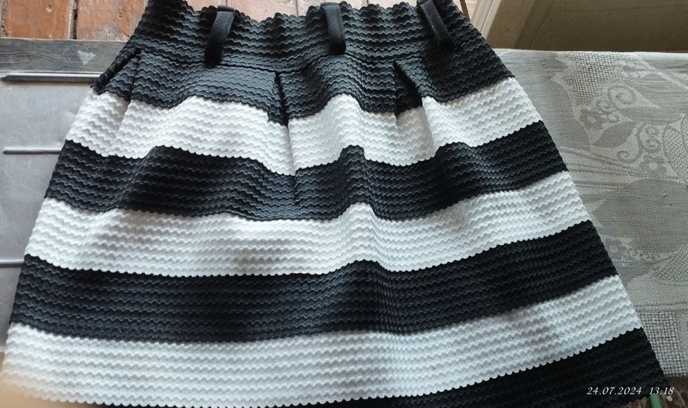 Юбка чёрно -белая