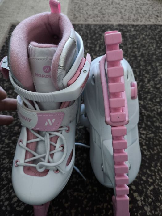 Коньки на девочку