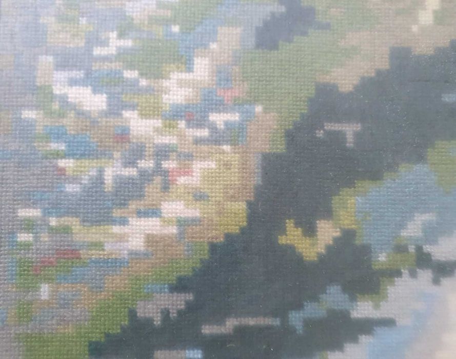 Продавам ушит гоблен