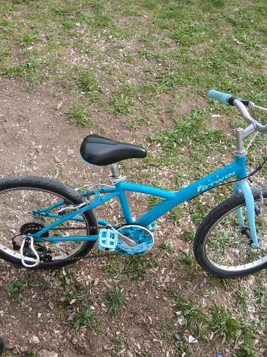 Vand bicicleta perfect functional  se poate vedea în hunedoara