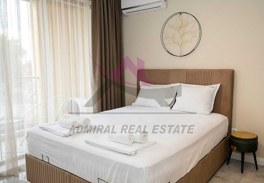 Дава се под наем Едностаен апартамент в Варна, м-т Траката - 35 кв.м за 460 € - Снимка #1