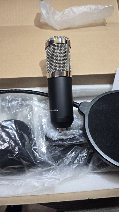 Микрофон кондензаторен