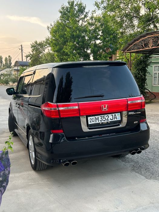Honda eliysion 2011