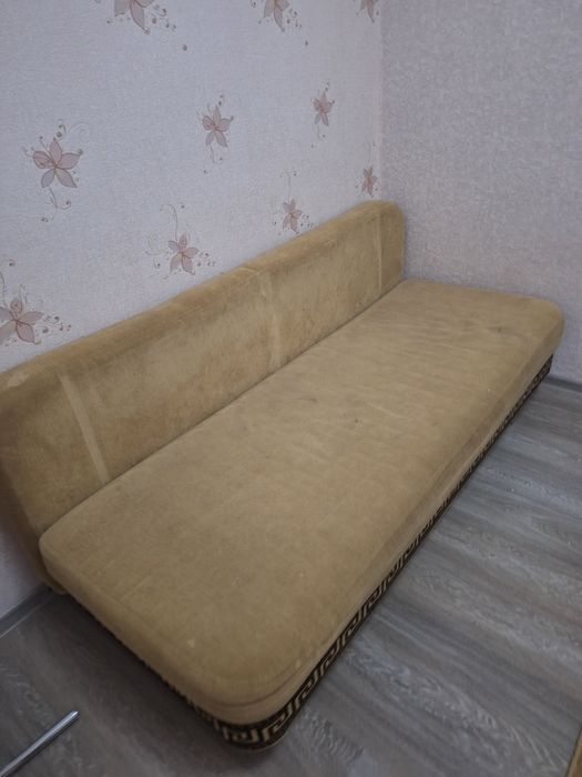 Продам диван  такта