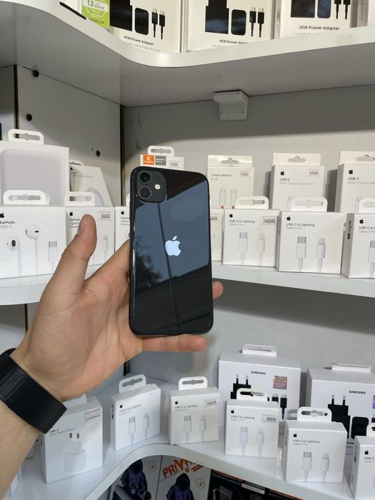 iPhone11  64 gb