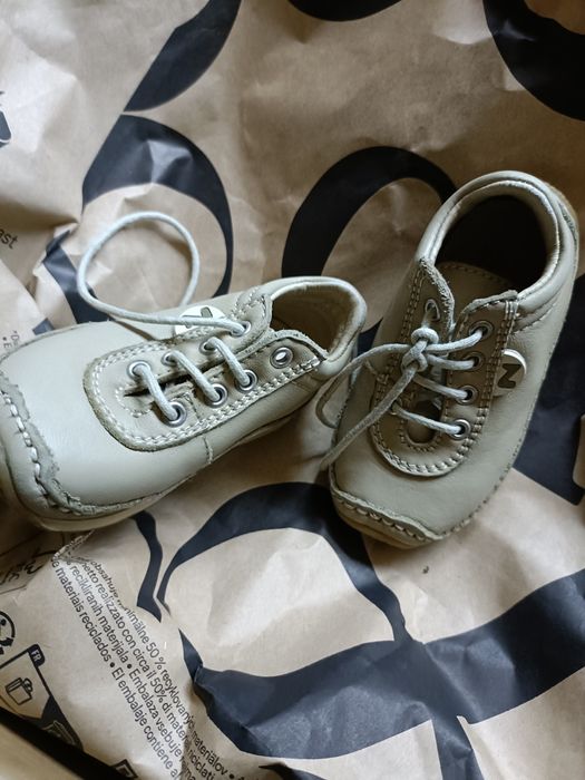 Pantofi de piele mărimea 19