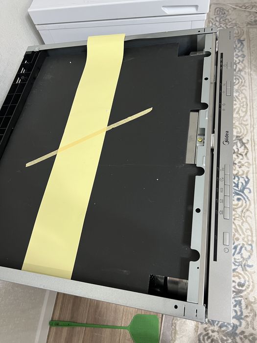 Midea посудомойка абсолютно новый