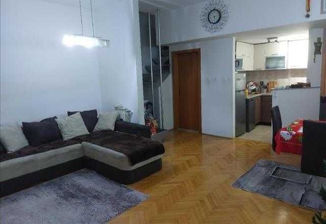 Дава се под наем Двустаен апартамент в Пловдив, Христо Смирненски - 51 кв.м за 249.9 € - Снимка #3