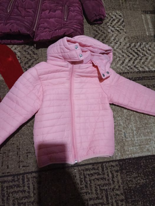 Детски дрехи 2 якета и една рокля