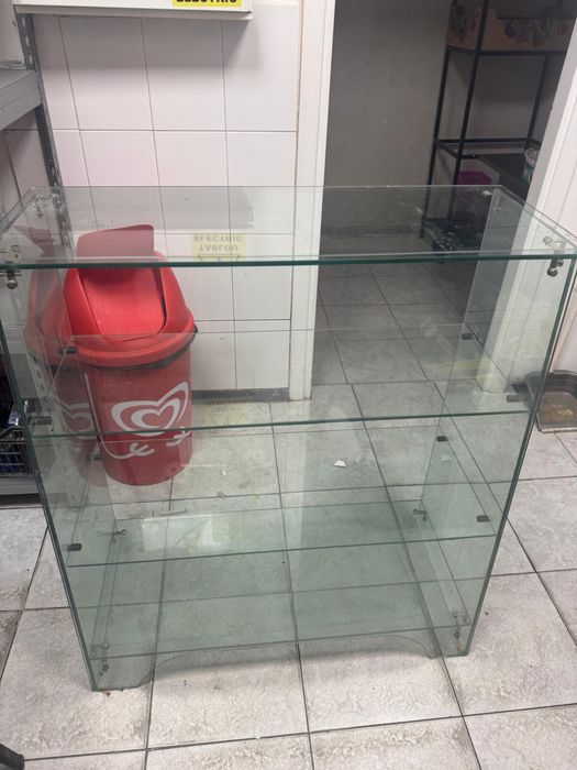 Vand vitrine tejghea pentru magazin