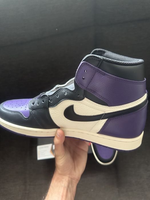 Air Jordan 1 Retro High Court Purple