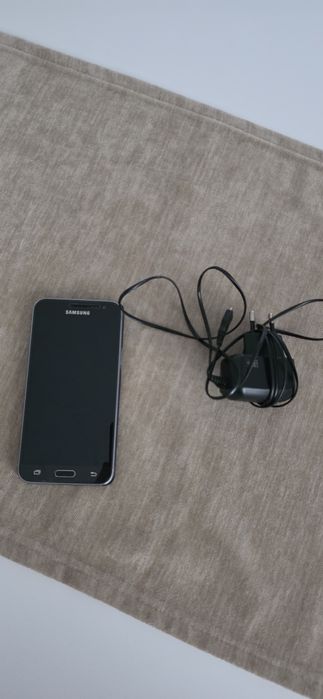 Telefon Samsung Galaxy J2 2016 liber de retea+incarcator 
Perfect funcțional
Liber de rețea
8GB memorie
Bateria ține bine
Vine cu încărcător
Merge foa