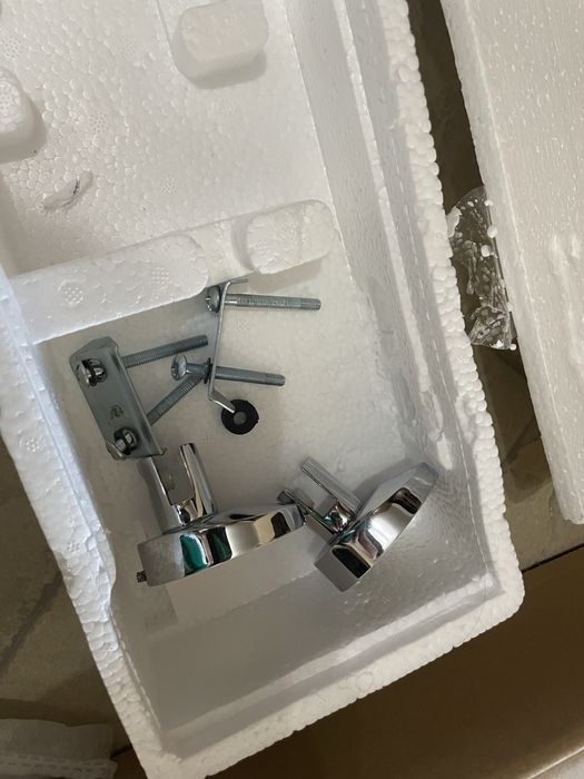 Стеклянные полки