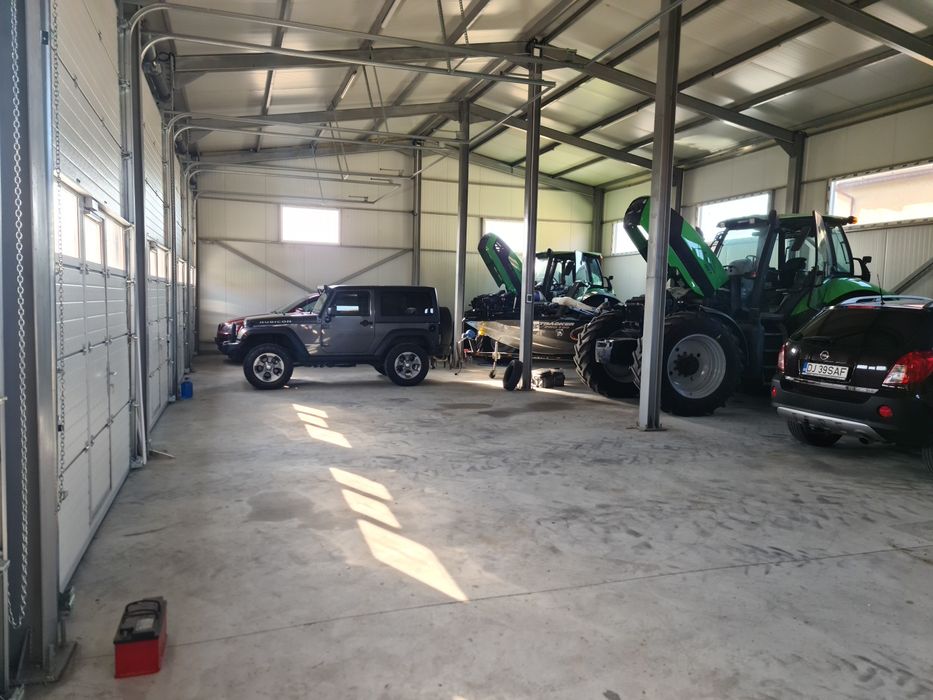 Inchiriez hala zona metro 250m