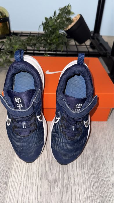 Nike  оригинални детски маратонки- 29.5