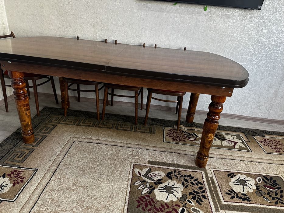 Продаю стол. 2.5метр