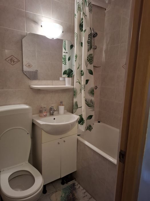 Inchiriez garsoniera