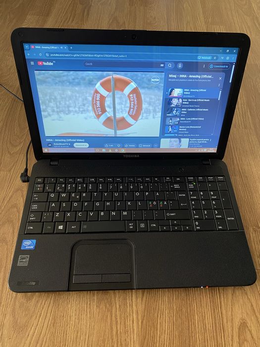 Laptop Toshiba Satellite Display 15,6 led,Windows 10 Pro 6gb ram,500gb memorie,perfect funcțional cu incarcator.Nu are bateria