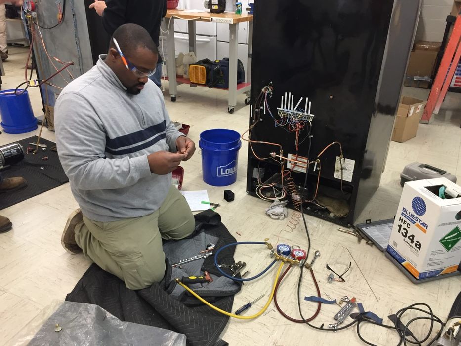 Ремонт холодильников