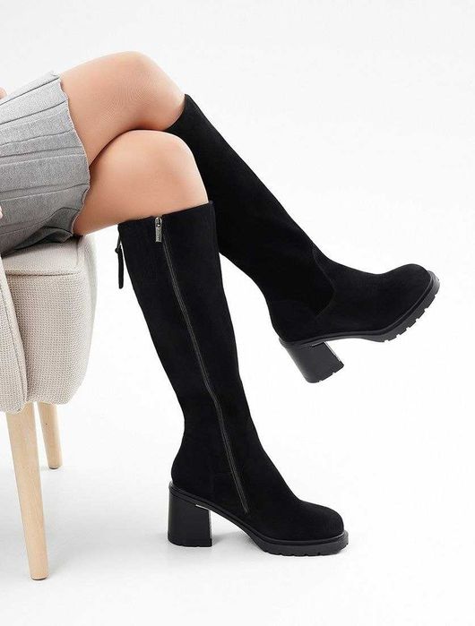 Зимние женские сапоги PIERRE CARDIN из натуральной замши