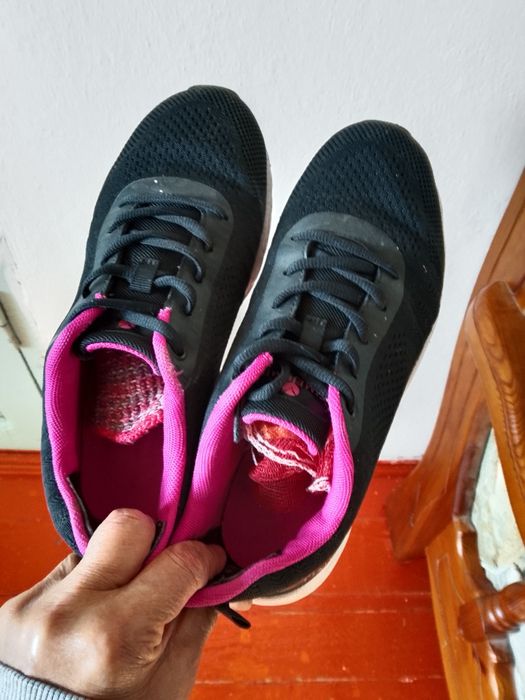 Кросовка 38,39 размері