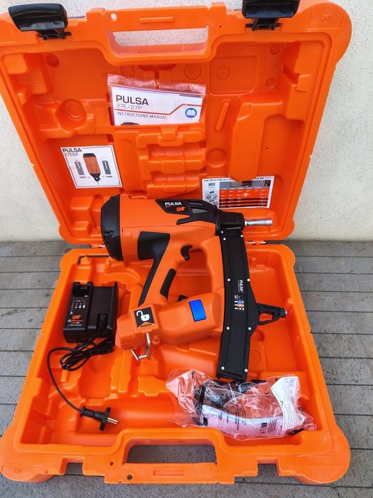 Pistol cuie beton spit pulsa 27p. Impecabil. An 2025