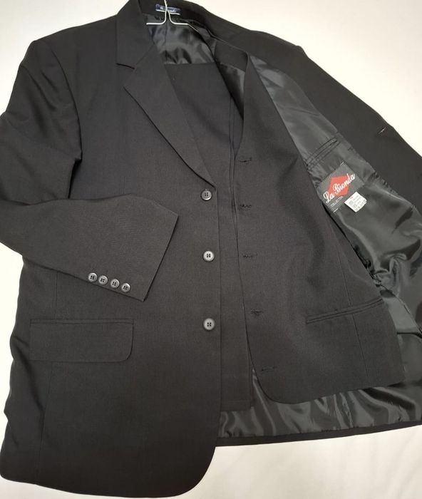 Costum nou 3 piese mărime 54