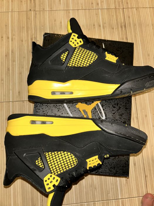Jordan 4 yellow thunder 43