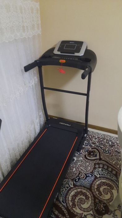 бегавой дорожка почти новый