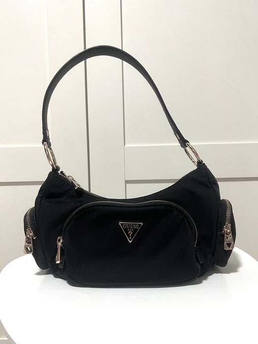 Черна Guess чанта оригинална