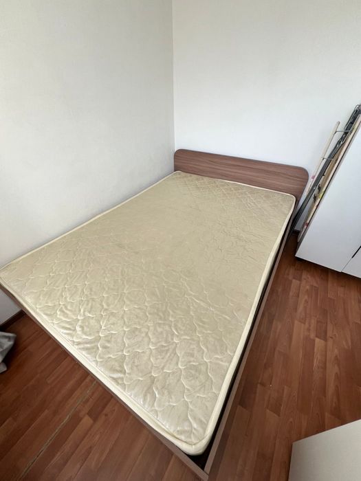 Продам кровать 140/200