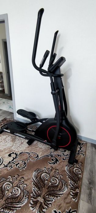 Эллиптический тренажёр