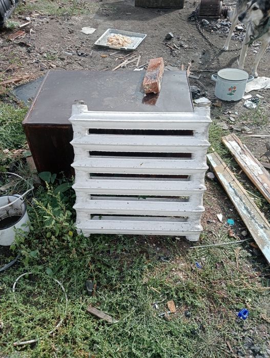 Продам радиатор отопления 6 секций.
