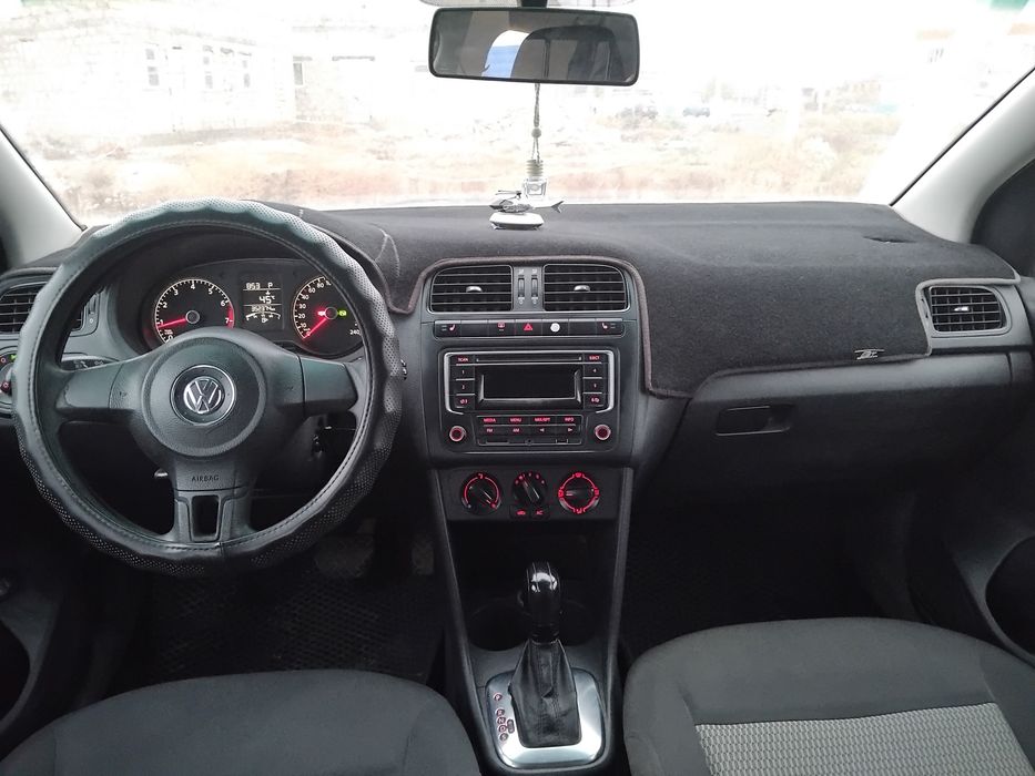 Продается Фольксваген поло 2014г