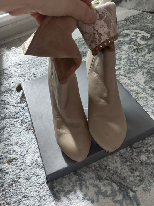 Обувь кожанная 35 размер