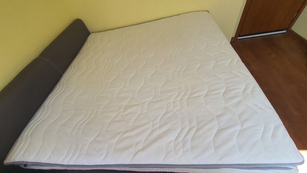 Ортопедичен топ матрак 200х200cm, височина: 12cm