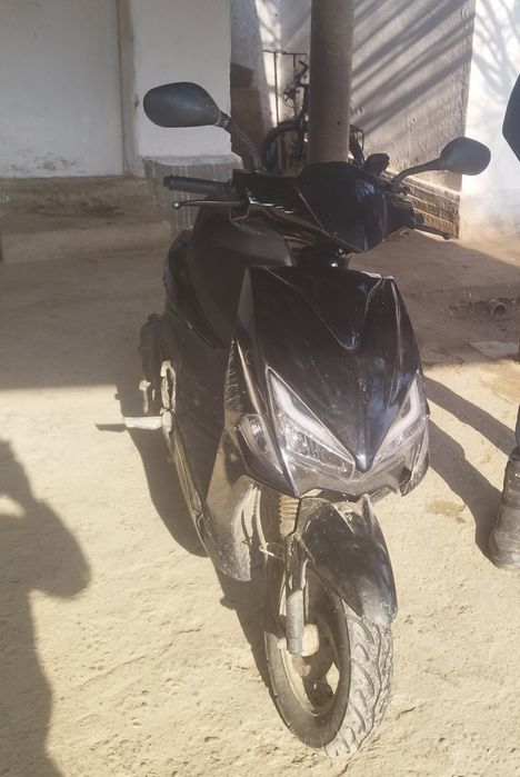 Skuter bezili Qiummotors