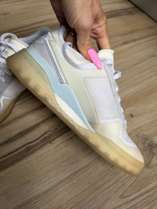 Оригинални мъжки кецове adidas Forum Tech Boost White! 42 н