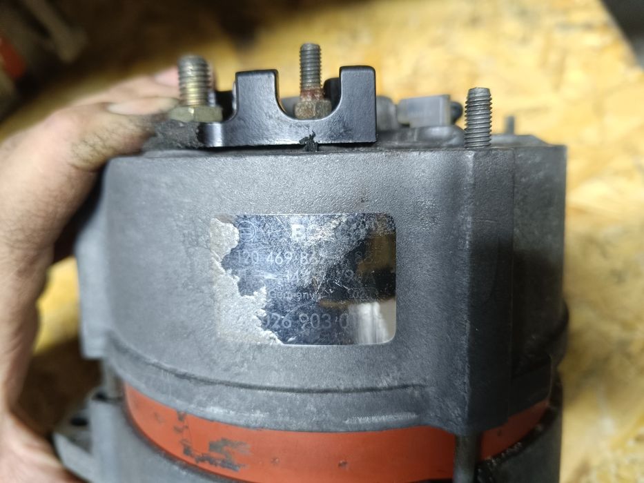 Генератор Ауди 80 б3