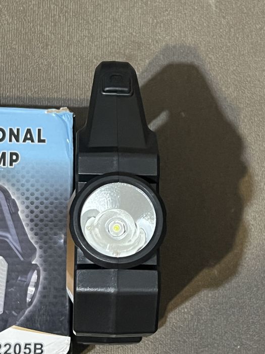 Фенер със соларно зареждане.