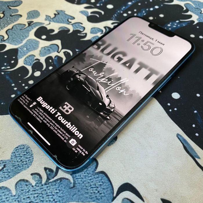 Продам Iphone 13 128g
