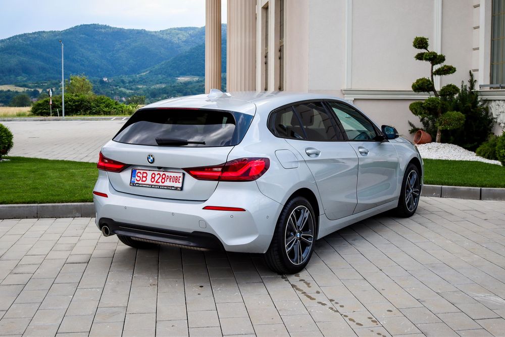 BMW 1 Series 2020 — imagine 5